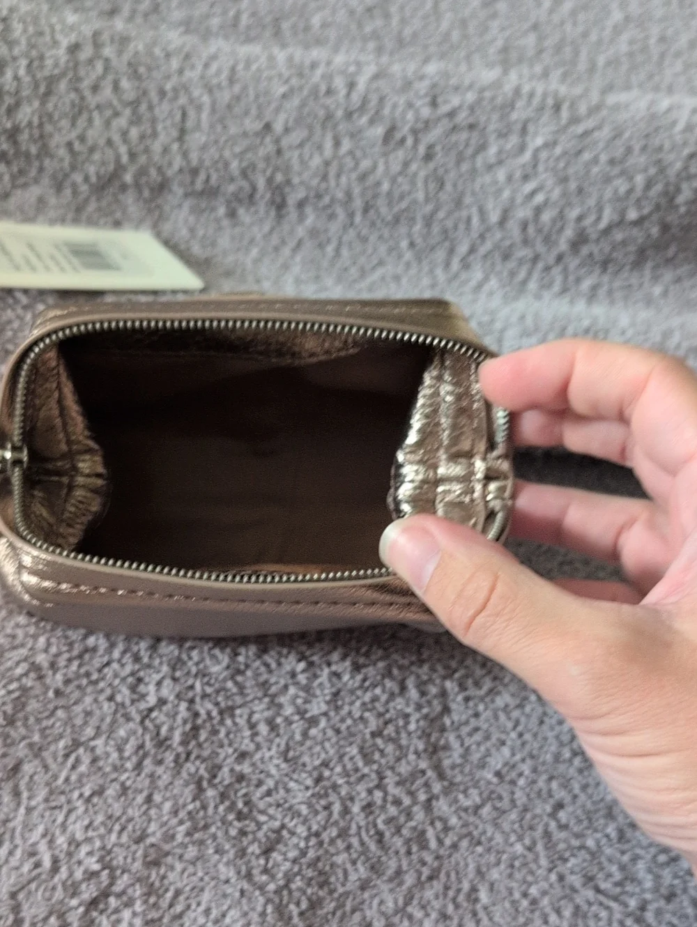 NWT HOBO Nila Pouch In Cameo Quartz